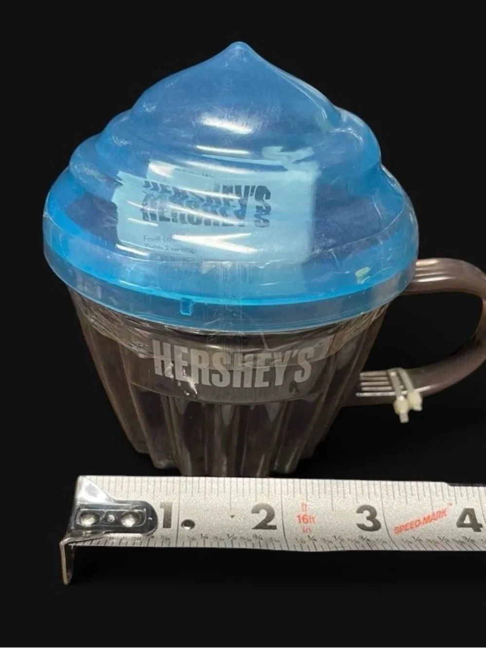 Hershey Microwave Cupcake personal maker and holder cake